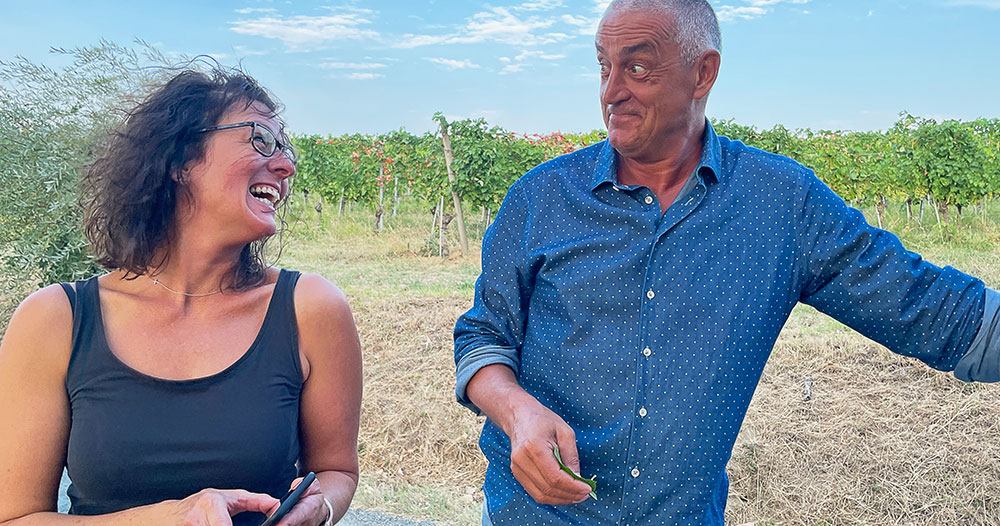 Riem Daepp Partner – Herbert Riem und Beatrice Riem besuchen das Weingut Azien­da Agricola von Michele Russo